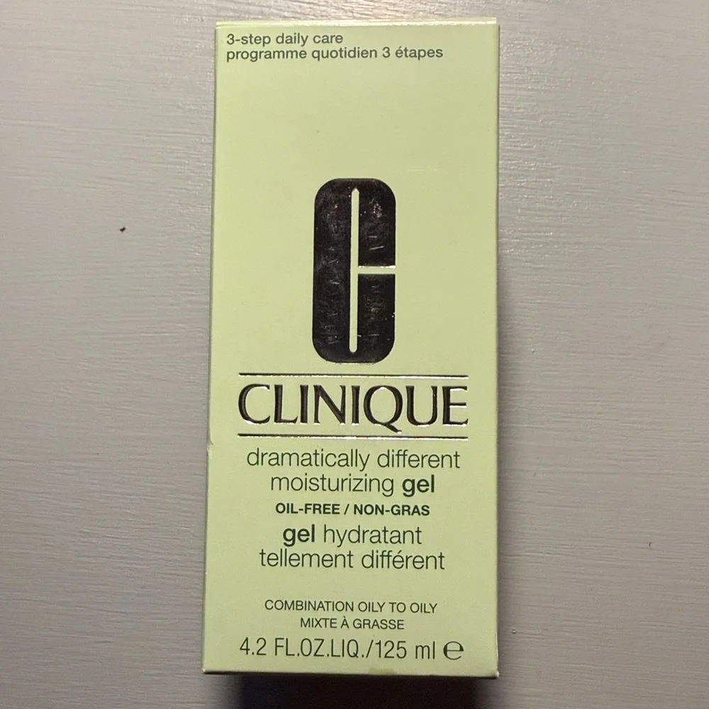 Clinique Dramatically Different Moisturizing Gel 4.2 oz NIB - Picture 2 of 2